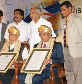 Awards-Nite_Padma-Awardees.gif