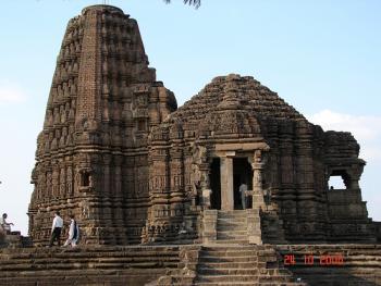 गोन्देश्वर मंदिर